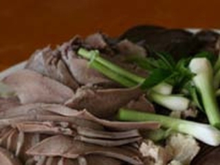 Cân nhắc cẩn thận trước khi ăn nội tạng