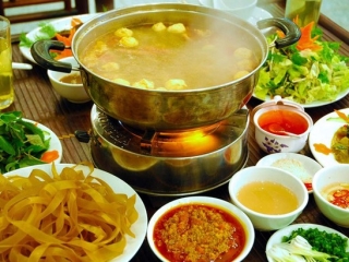 Những loại rau dễ gây độc khi dùng ăn lẩu